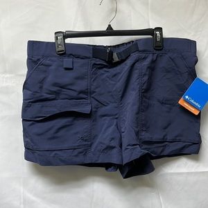 Columbia women’s Omni shade shorts